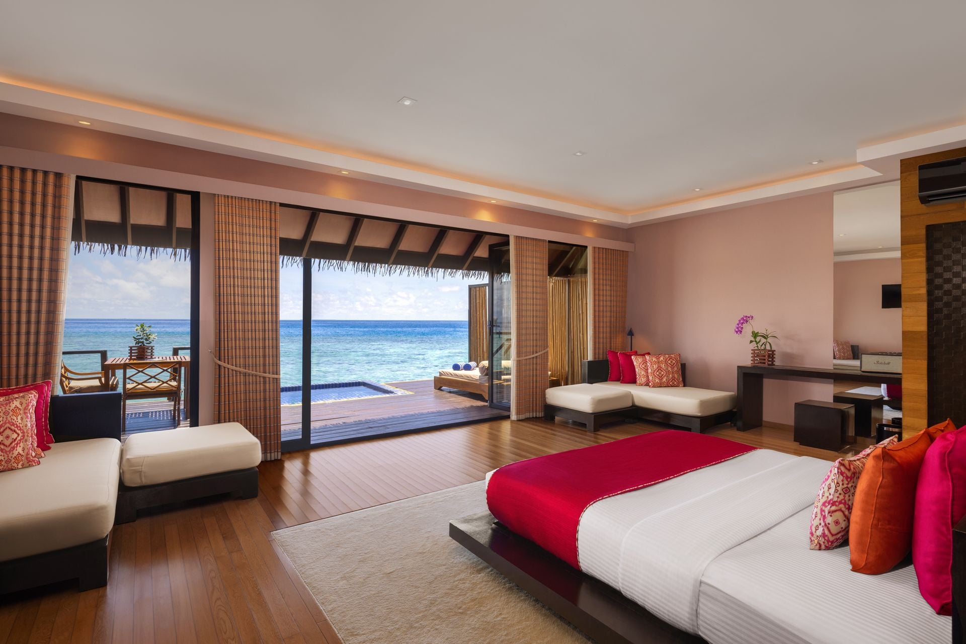 Sunset Water Villa mit privatem Pool & Jacuzzi im Adaaran Prestige Vadoo