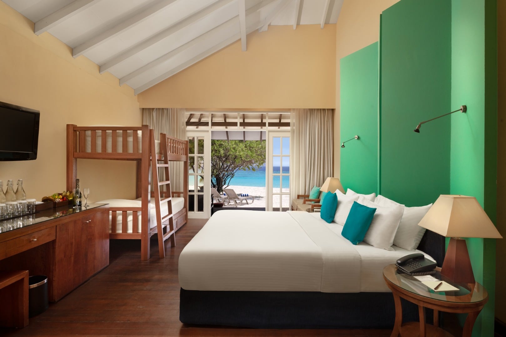 One Bedroom Family Beach Villa im Adaaran Select Meedhupparu