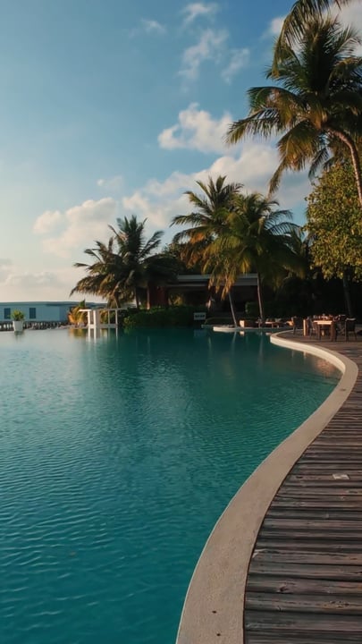 Dalla danza silenziosa delle mante alla pace profonda di un rituale spa: questo è il racconto di una riconnessione totale tra uomo e natura. 

Ad @amillamaldives il benessere non è un servizio, ma un’