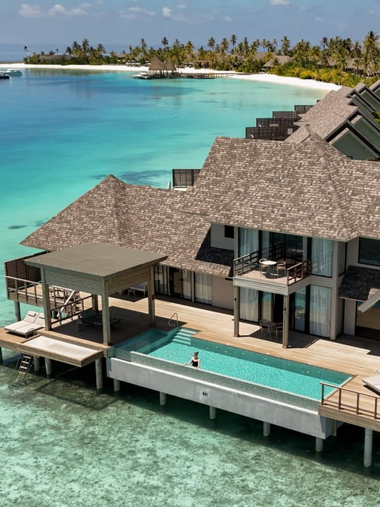 Où chaque fenêtre s’ouvre sur le paradis 🏝️

#maldives #travel #paradisefound #tropicalisland #luxury