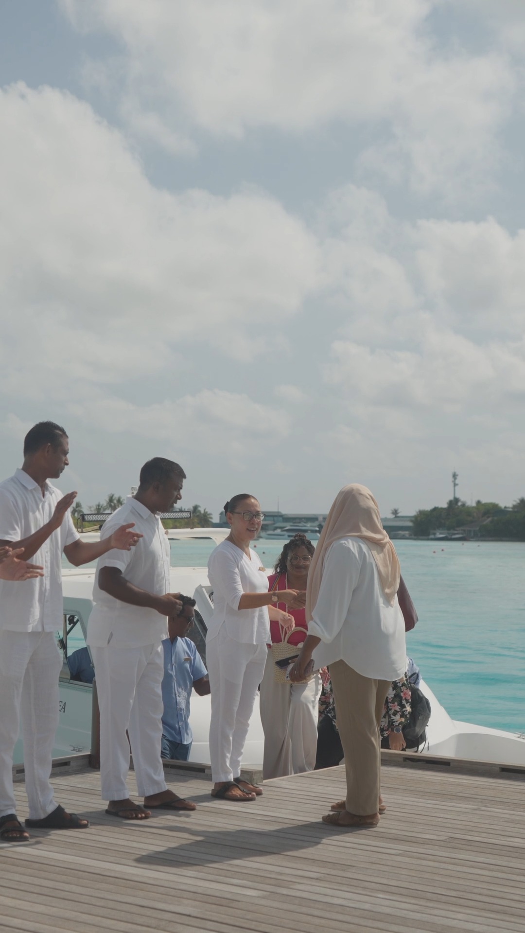 Welcoming the future of hospitality.

Students and teachers from the Maldives National University’s Faculty of Hospitality and Tourism Studies experienced the philosophy of 'hospitality from the heart