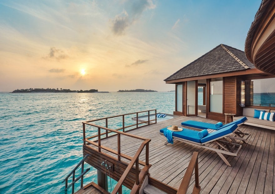 Sunrise Over Water Villa im Anantara Dhigu Maldives
