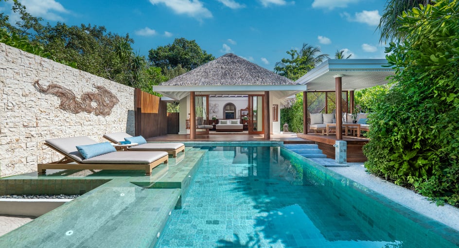 Beach Pool Villa im Anantara Kihavah Maldives Villas