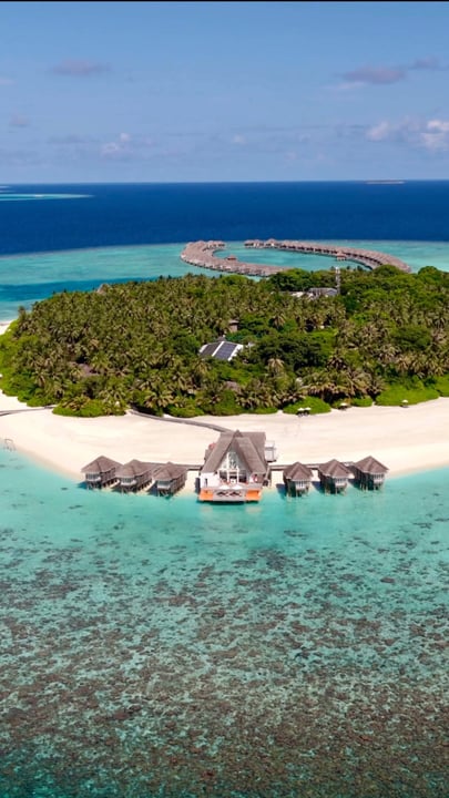 Quando passi le tue vacanze estive in paradiso!! @anantarakihavah è senza dubbio uno dei resort delle Maldive! 🏝️🩵 #maldives #anantara #unesco