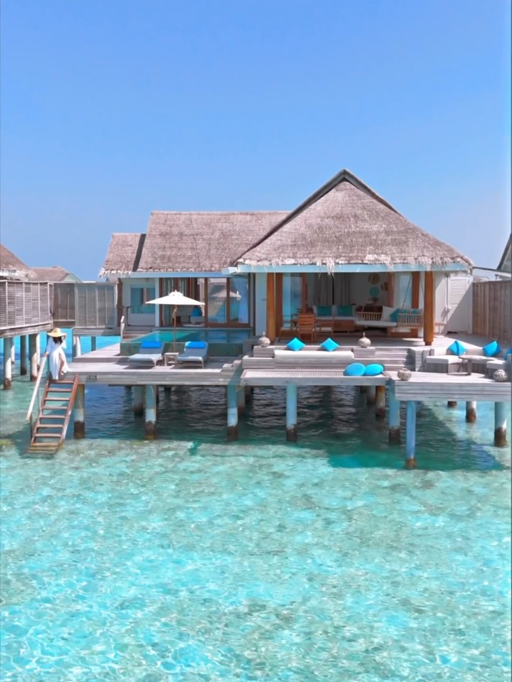 Découvrez un luxe intemporel avec certaines des vues les plus spectaculaires des Maldives.

#AnantaraKihavahMaldivesVillas #fyp #maldives