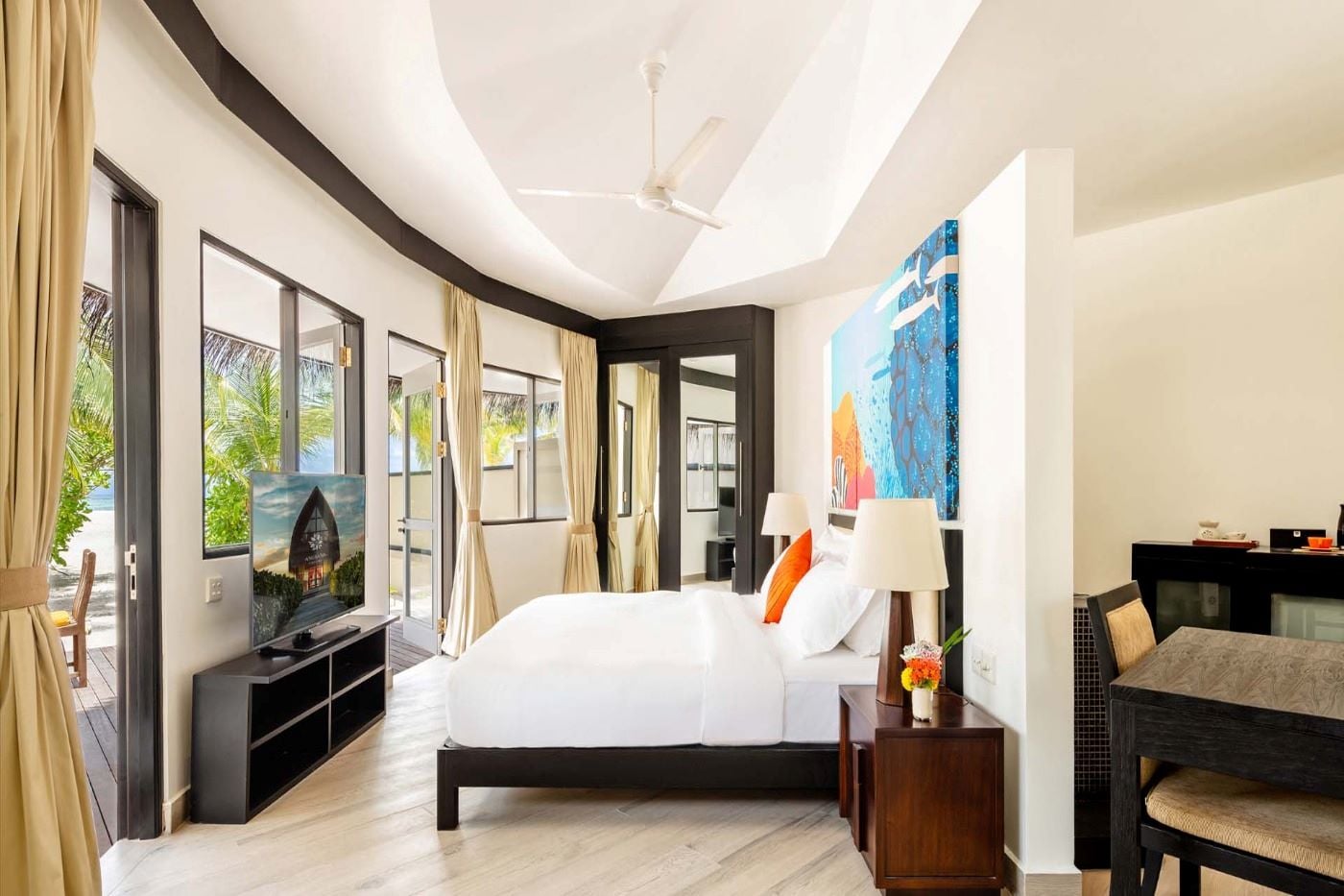 Beachfront Villa at Angsana Velavaru