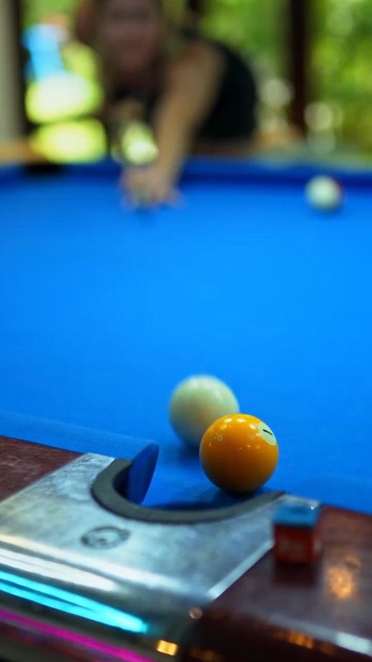 When the lights go neon, the fun begins.⁠
At Kanifushi Arena, it’s all about arcade action, air hockey face-offs, and billiards with a buzz.⁠
⁠
What’s your game of choice?⁠
⁠
#AtmosphereKanifushi⁠, #K