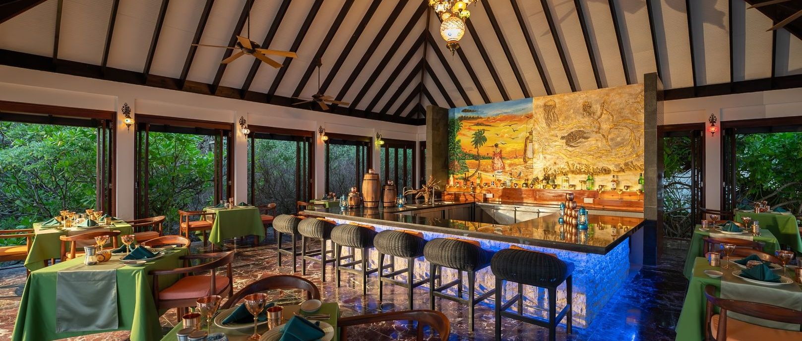 Lantern Bar restaurant