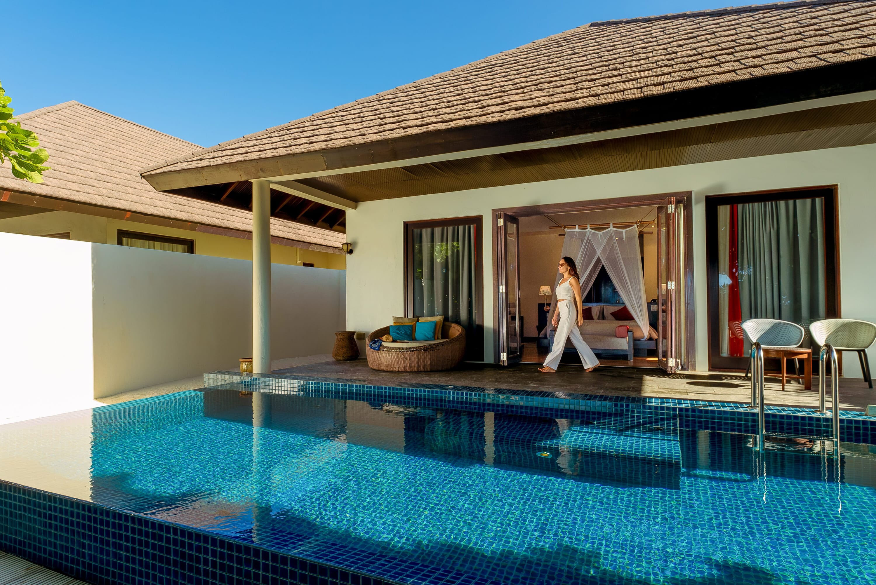 Sunset Beach Villa with Pool im Atmosphere Kanifushi Maldives