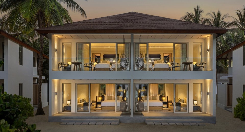 Four Bedroom Beach Pavilion im Avani+ Fares Maldives Resort