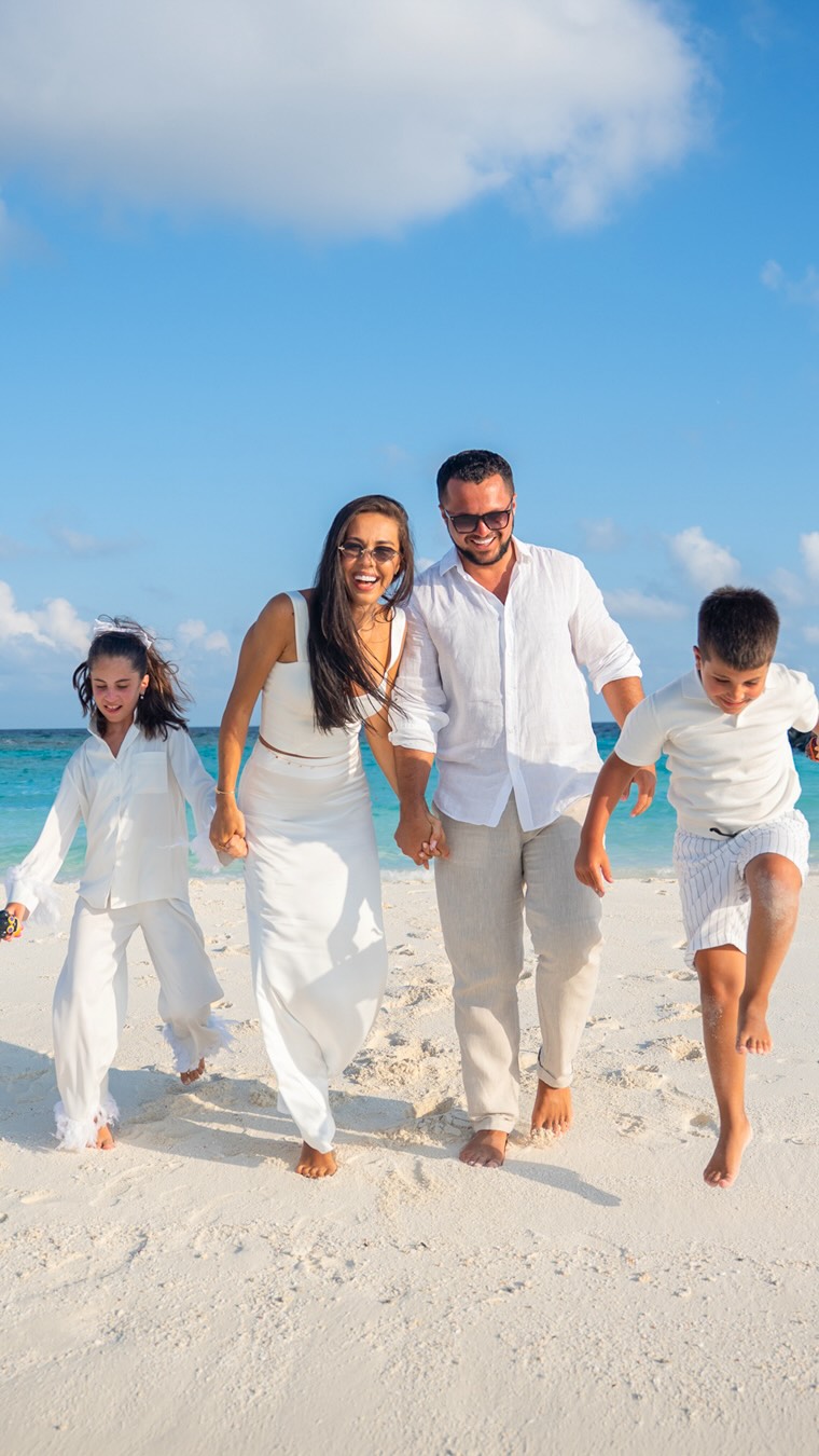 Wir wurden bei den TTM Awards & Gala 2026 als Best Family Resort ausgezeichnet🏆

Drei Jahre, drei Auszeichnungen. Vom Best Dive Resort 2024 über Best Beach Resort 2025 bis hin zum Best Family Resort 2026.

Ein großes Dankeschön