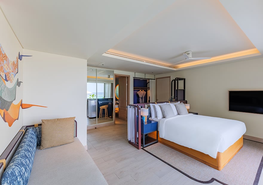 Premium Beachfront Room im Avani+ Fares Maldives Resort