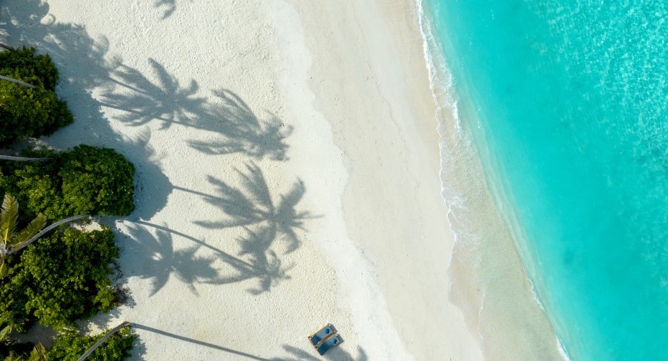 Two Bedroom Beach Villa im Avani+ Fares Maldives Resort