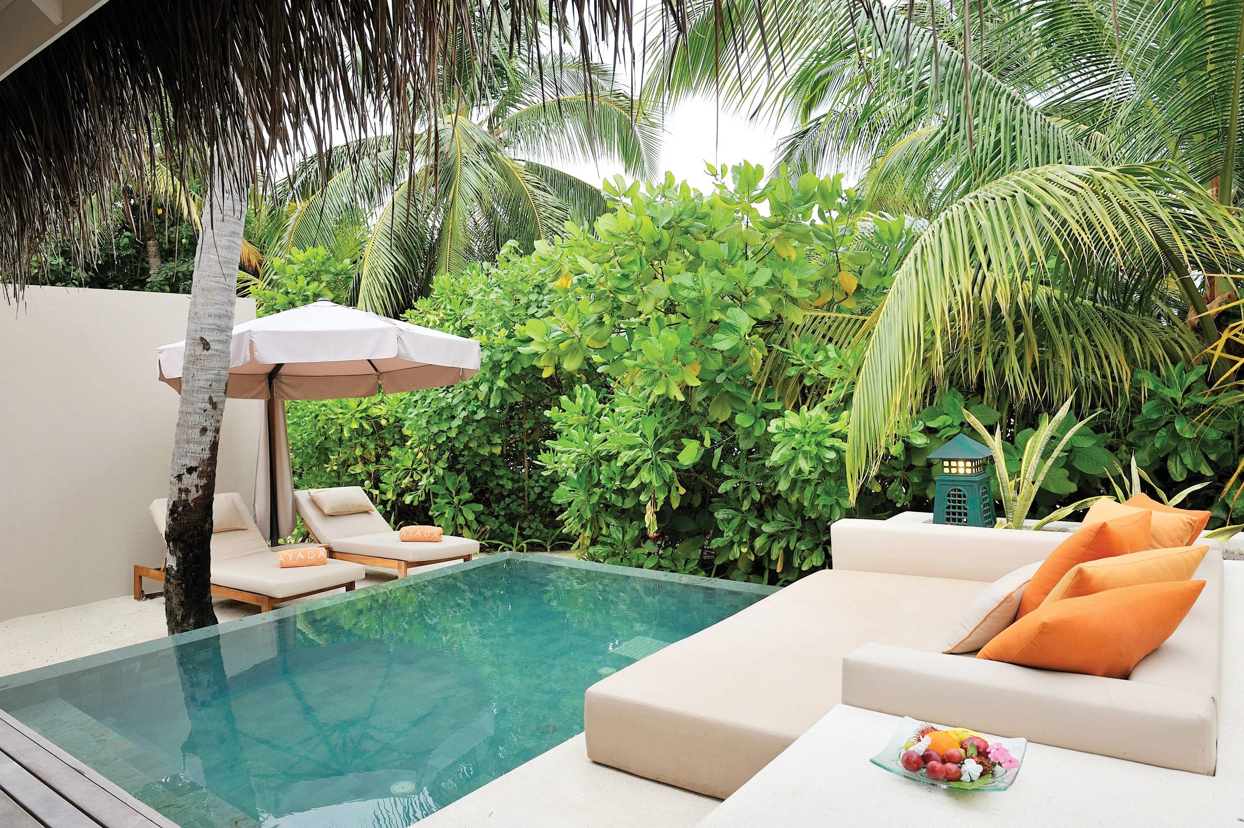 Beach Villa mit Pool im Ayada Maldives