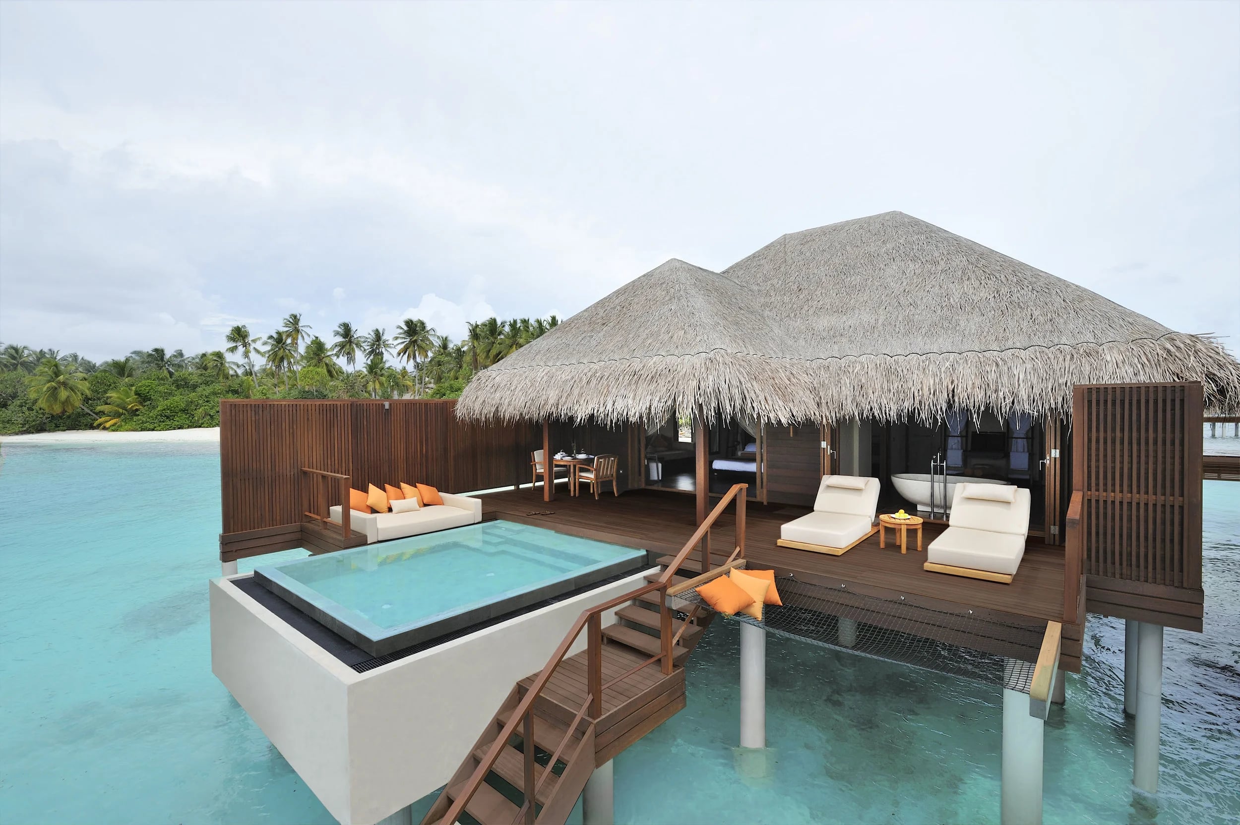 Ocean Villa mit Pool im Ayada Maldives