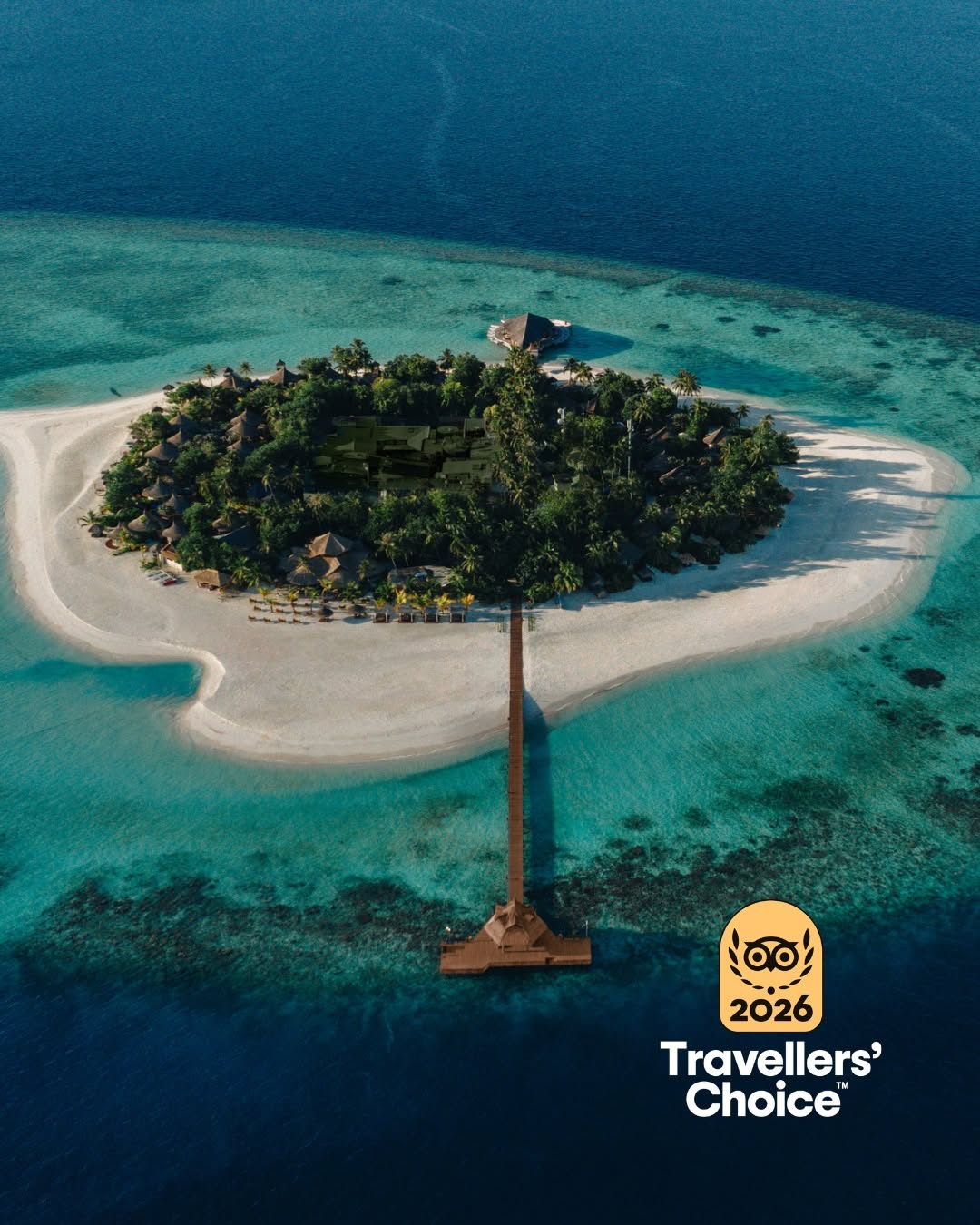 Foto von Banyan Tree Vabbinfaru - Maldives vom 11. Juli 2026. Könnte ein Bild von im Freien und Text sein, der Folgendes sagt: „2026 2026 Travellers' Choice™“.