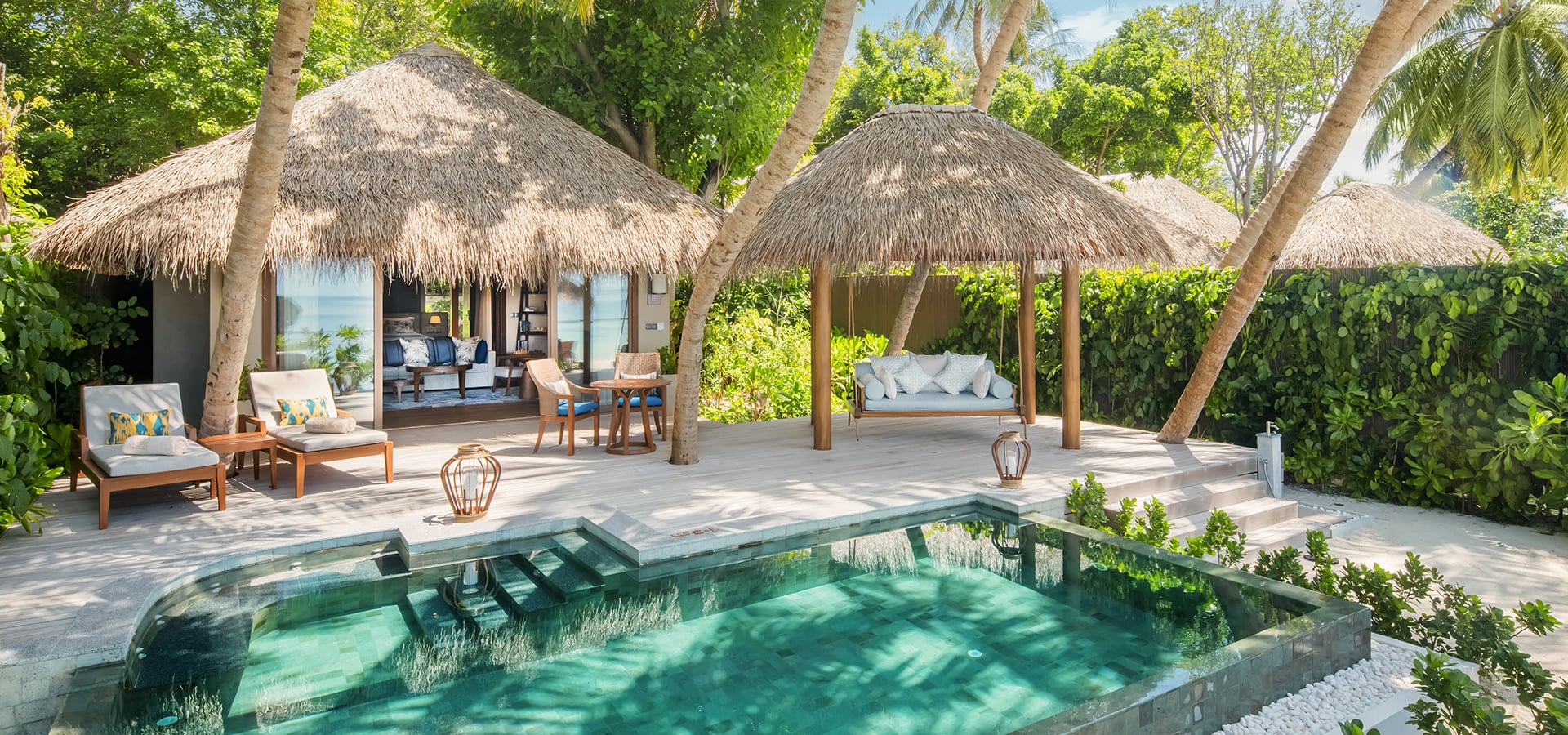 Baros Suite mit privatem Pool im Baros Maldives