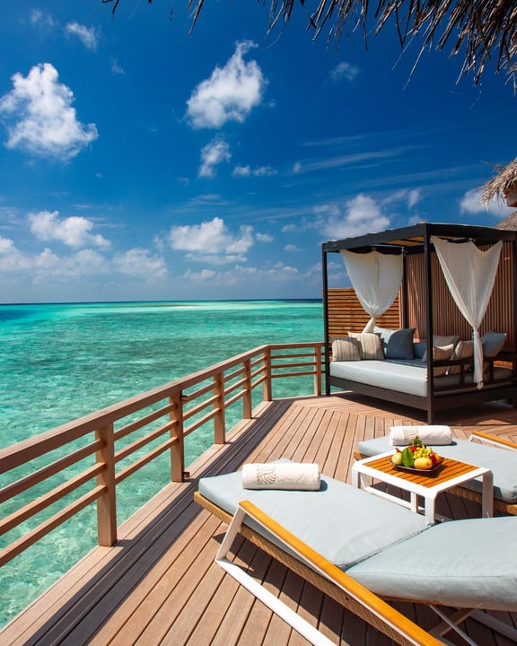 Foto von Baros Maldives vom 16. Juli 2026. Könnte ein Bild von Cabana und Text sein.