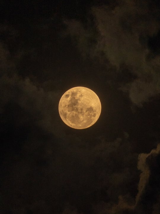 Tonight is the Harvest Moon. It’s a special night on our island, with guests at our fine dining venue The Lighthouse enjoying a Moonlit Culinary Journey.

Our chefs have prepared an exquisite five-cou