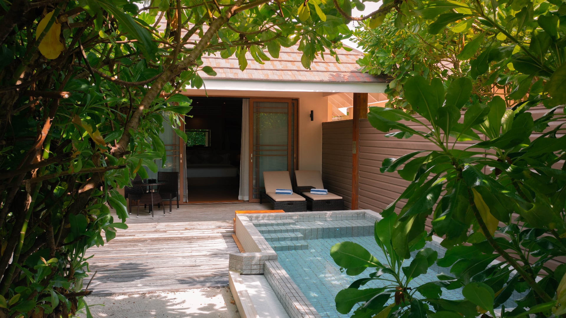 Deluxe Beach Pool Villa au Brennia Kottefaru