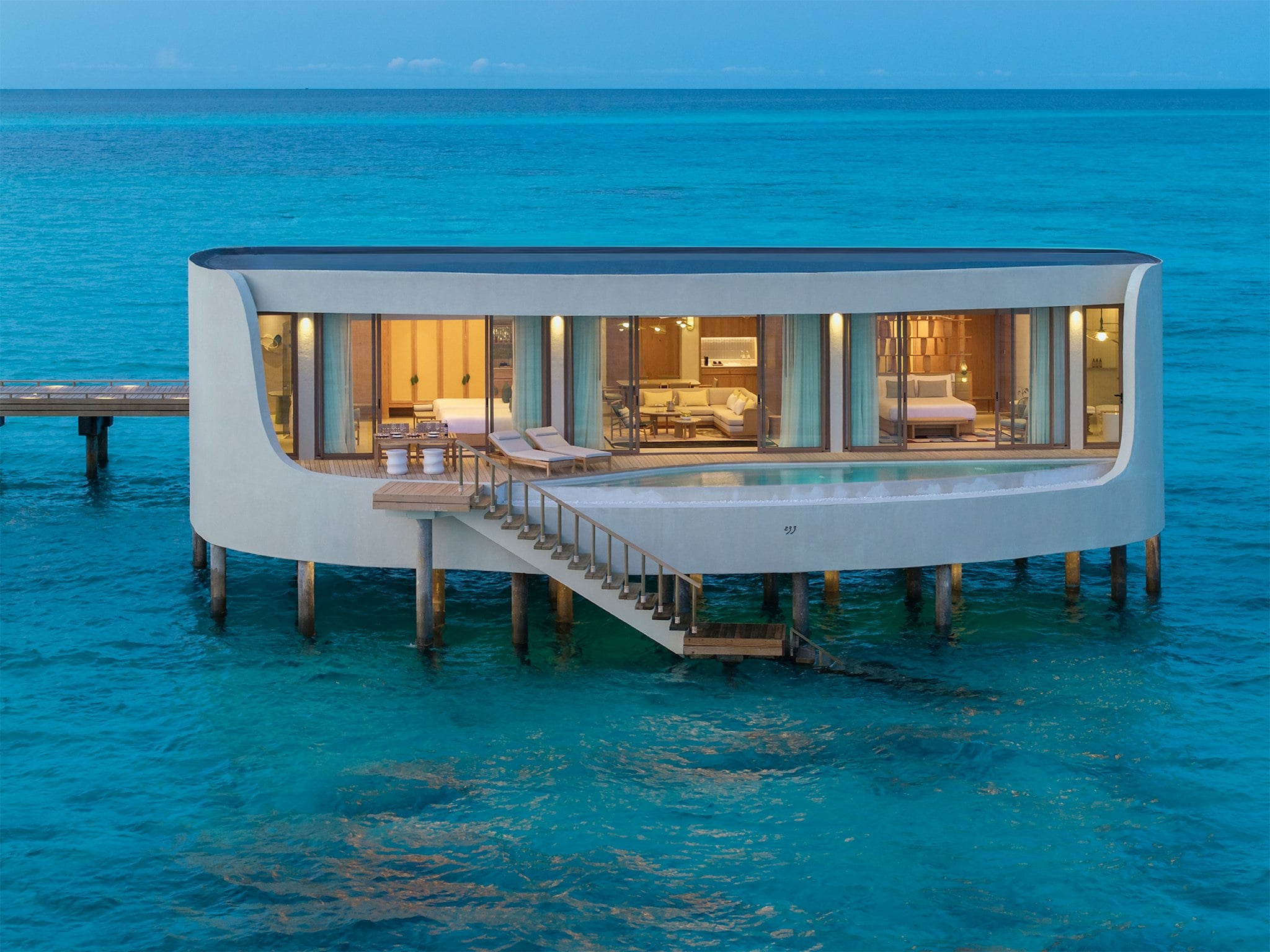 Grand Two Bedroom Overwater Pool Villa im Centara Grand Lagoon Maldives