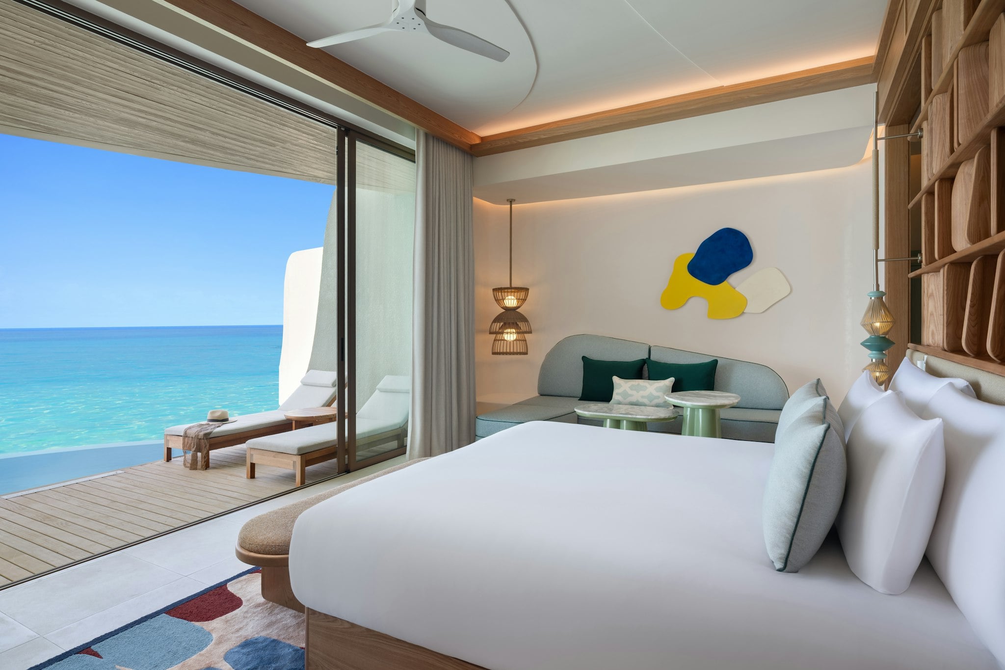 One-Bedroom Sunset Overwater Pool Villa im Centara Grand Lagoon Maldives