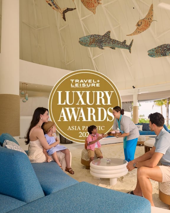 Foto von Centara Mirage Lagoon Maldives vom 18. Juni 2026. Könnte ein Bild von Text sein, auf dem steht: "TRAVEL+ LEISURE LUXURY AWARDS ASIA ASIAPA ASIAPAROTIC FIC PA 202".