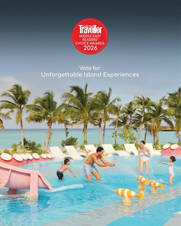Foto von Centara Mirage Lagoon Maldives vom 11. August 2026. Könnte ein Bild von Pool, im Freien und Text sein, auf dem steht: "Traveller CondéNast MIDDLE MIDDLEEAST EAST READERS' CHOICE CHOICEAWAR AWARDS 2026 Vote".