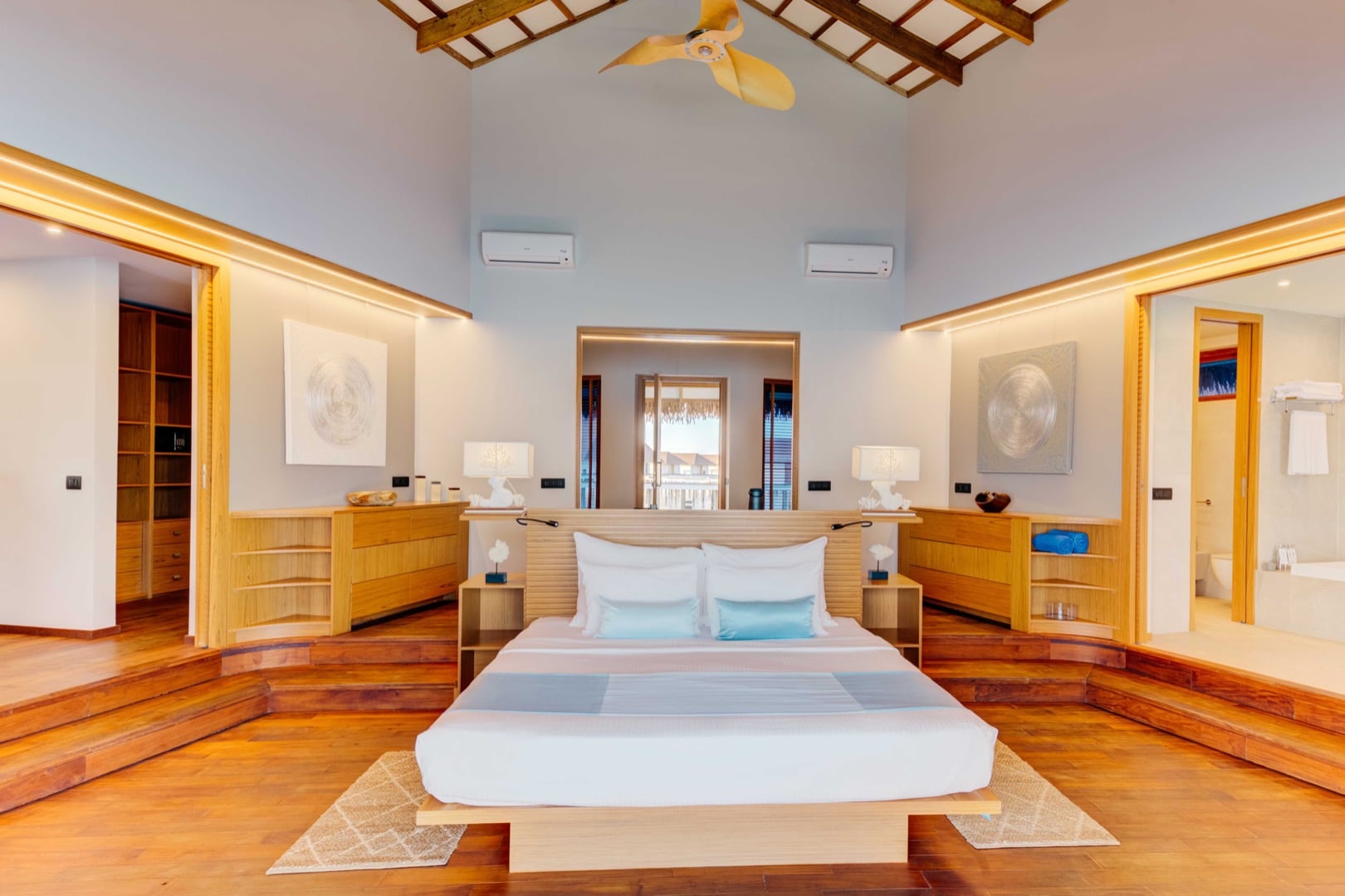 Water Suite with Pool im Cinnamon Velifushi Maldives