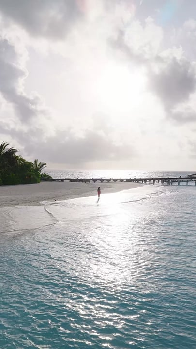 Ein wenig mehr Raum. Ein wenig mehr Stille. Sehr viel mehr Paradies.

Das ist Inselleben in seiner mühelosesten Form, in dem der größte Luxus darin besteht, den Raum ganz für sich zu haben.

#CocoBoduHithi #CocoCollec