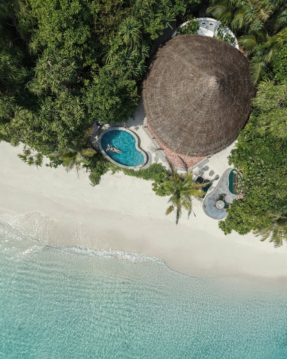 Foto von Coco Palm Dhuni Kolhu vom 29. Juni 2026. Könnte ein Bild von Strand, Ozean und Text sein.