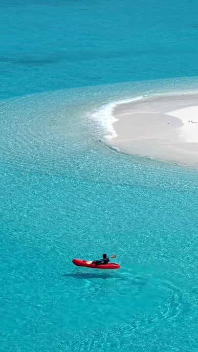 Lasciati trasportare, dove il tempo rallenta al ritmo della natura e il paradiso sembra del tutto reale
#CocoPalmDhuniKolhu #CocoCollection