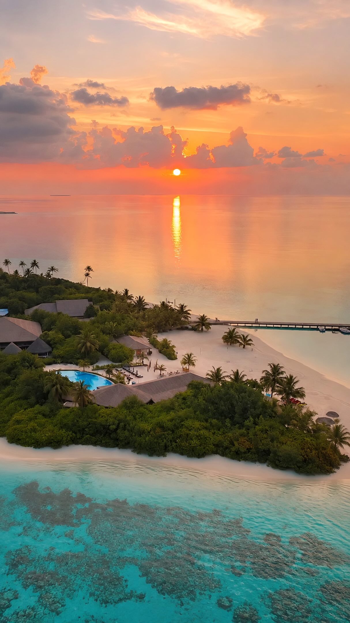 Everything in its right place… you included!

@CocoonMaldives, exactly where you’re meant to be.

#cocoonmaldives #maldives #sunset #island #travel