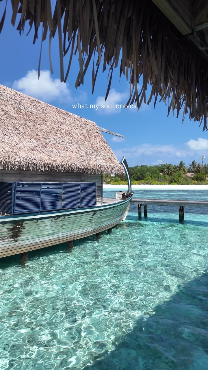 This. Exactly this 🤩

📍 @comococoaisland Maldives

We can make it happen for you 💙
Send us a DM and let’s plan your Maldives escape 👌

#hotelsofthemaldives #expeditioustraveler #maldives #maldives