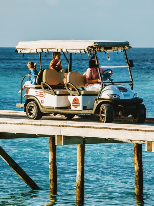 JURASSIC SAFARI JEEPS 🦖 

One of the ways that we turned @conrad_maldives into Roarsome Island was by transforming their fleet of guest golf carts into Jurassic Park inspired Safari Jeeps, each with 