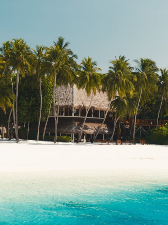 Foto von Conrad Maldives Rangali Island vom 31. August 2026. Könnte ein Bild von Wasser, Cabana, Palmen und Text sein.