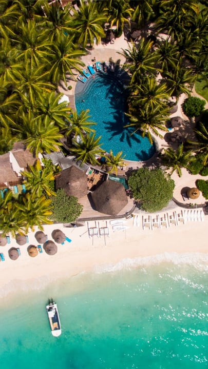 Discover the secrets of Mauritius 🌊

Beyond the soft white beaches and turquoise lagoons, #ConstanceBelleMarePlage is full of hidden treasures. 

Explore quiet coastal trails, find perfect spots for 