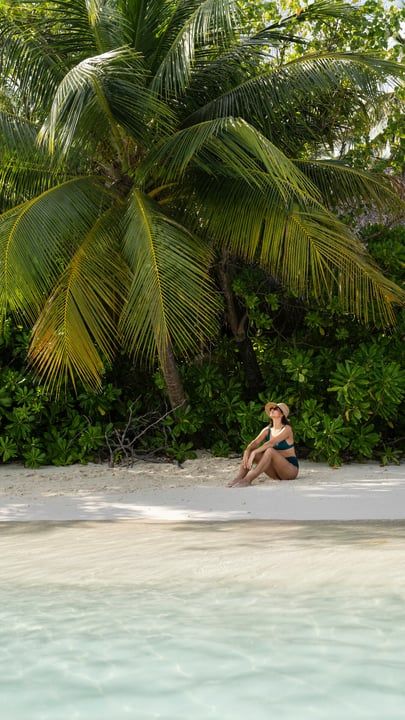 The Maldives glow 🌺

See how @whereemilywanders embraced island life and the magic of the Maldives 💙 at #ConstanceMoofushi

Drop a 🏝️ if you wish to be here

#MaldivesMagic #ConstanceLuxuryResorts 