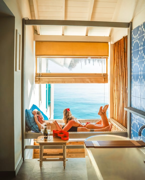 Create memories together, in moments that feel effortlessly yours. 💫

Lie in the hammock, watch the ocean drift by, swim in the pool, and let time slow down to just the two of you.

Because here, the