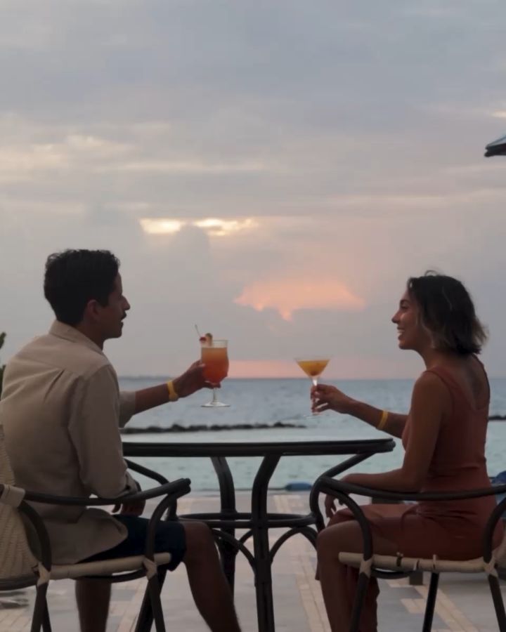 Jeder erfrischende Schluck kommt mit Blick über die Lagune und den warmherzigen Gesichtern hinter jedem Drink.

Ein einfaches Rezept für gut verbrachte Inselmomente.

Video mit freundlicher Genehmigung von Kelapa Media.

#SAiiPeaceOfMind #SAii