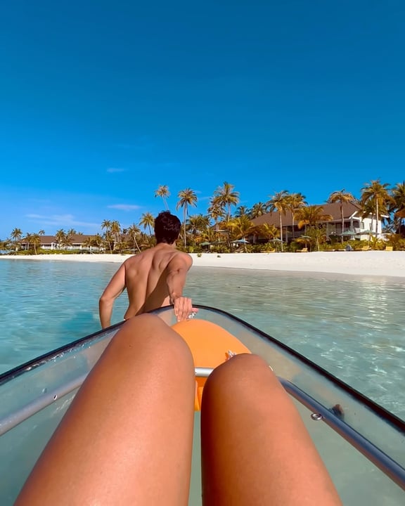 📍 SunRay Maldives

Die Malediven spüren gute Schwingungen. Etwas Sonnigeres landet an der Lagune.

Eröffnung bei @crossroadsmaldives am 24. September.

Was Sie erwartet:
Gelato Rave + Tropical Beats