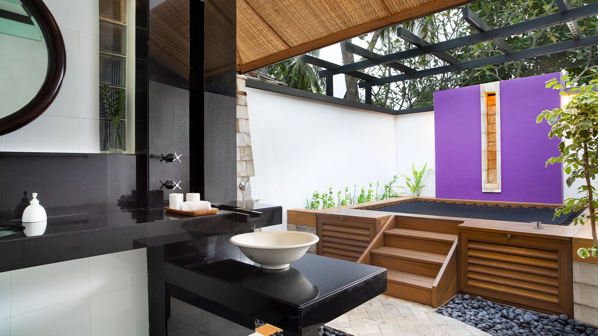 Beachfront Rainmist Villa im Dhawa Ihuru