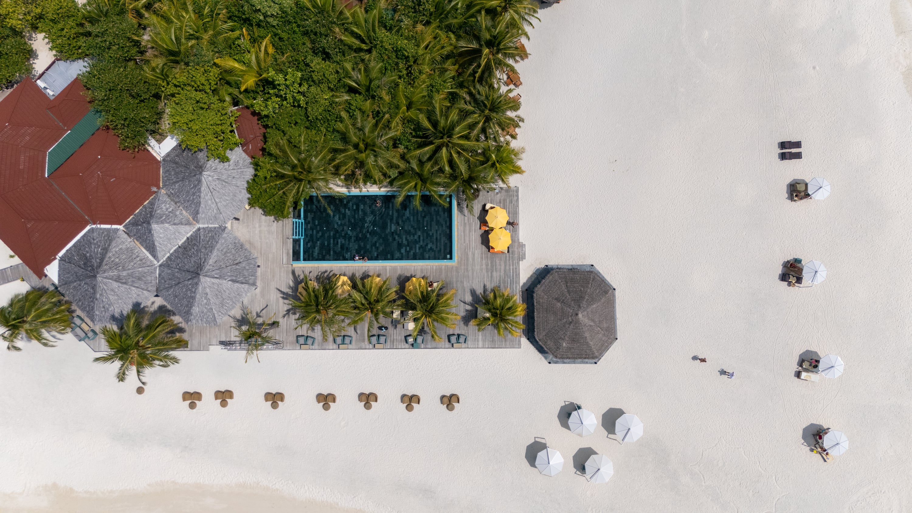 Thundi Pool Bar restaurant
