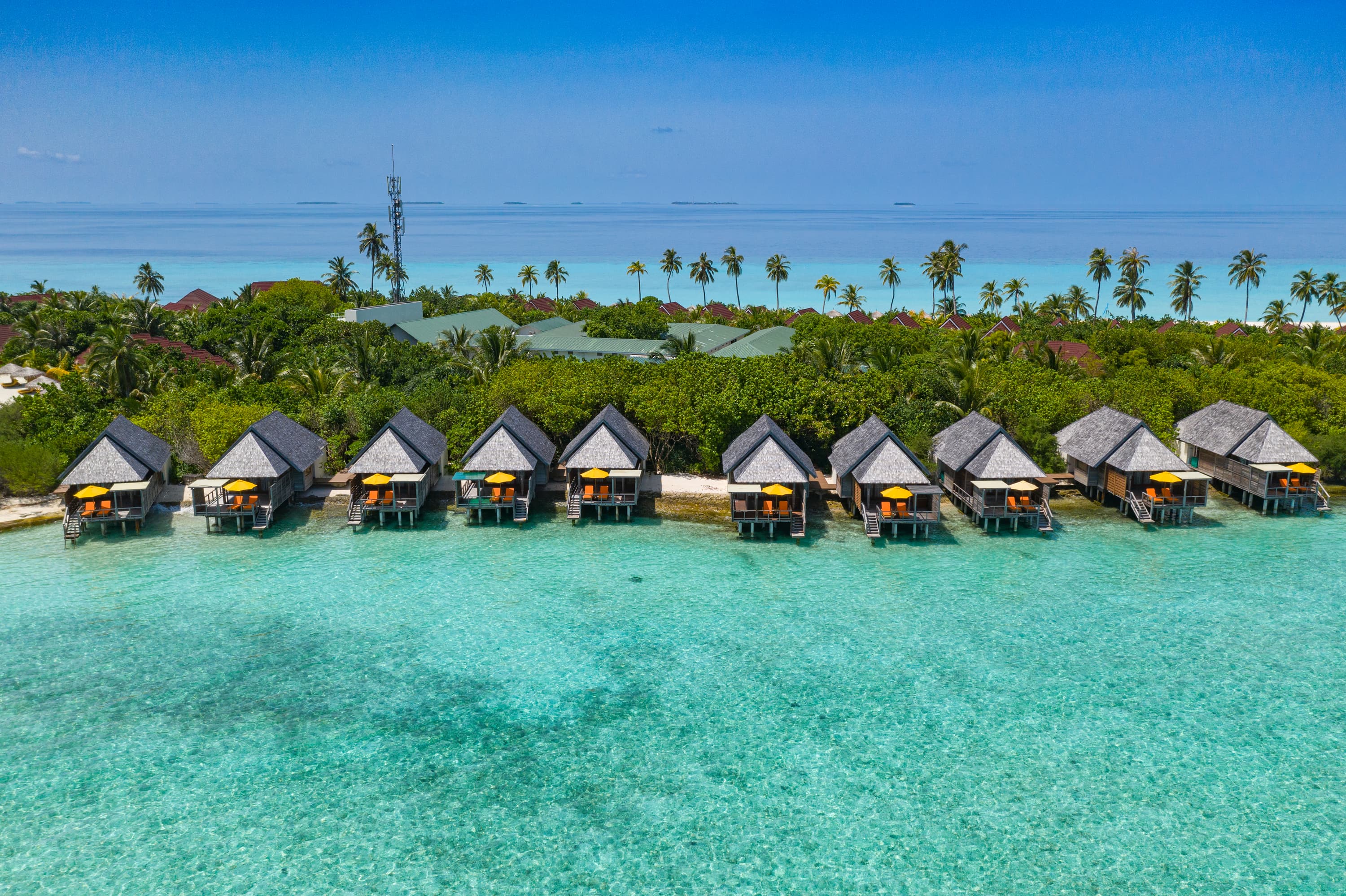 Semi Water Villa au Dhigufaru Island Resort