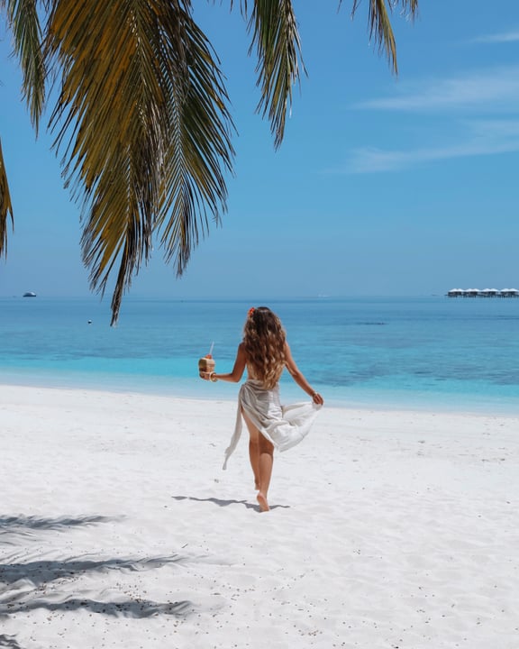Photo by Diamonds Thudufushi in Diamonds Thudufushi Beach and Water Villas. May be an image of sarong, ocean, beach, water and text.