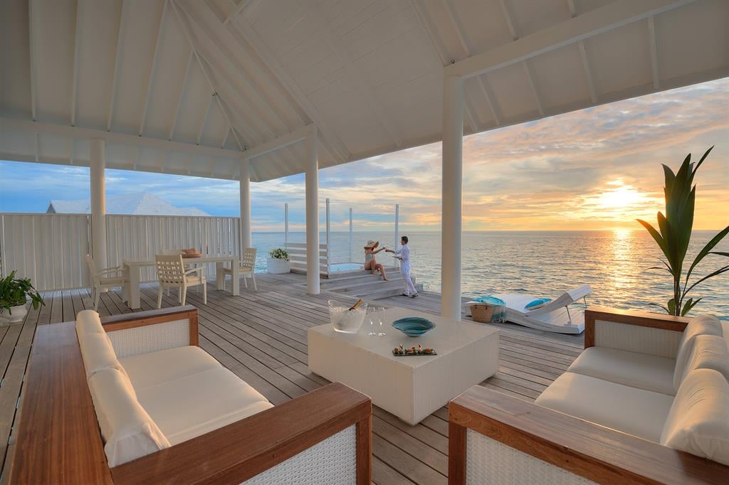 Jacuzzi Water Villa im Diamonds Thudufushi