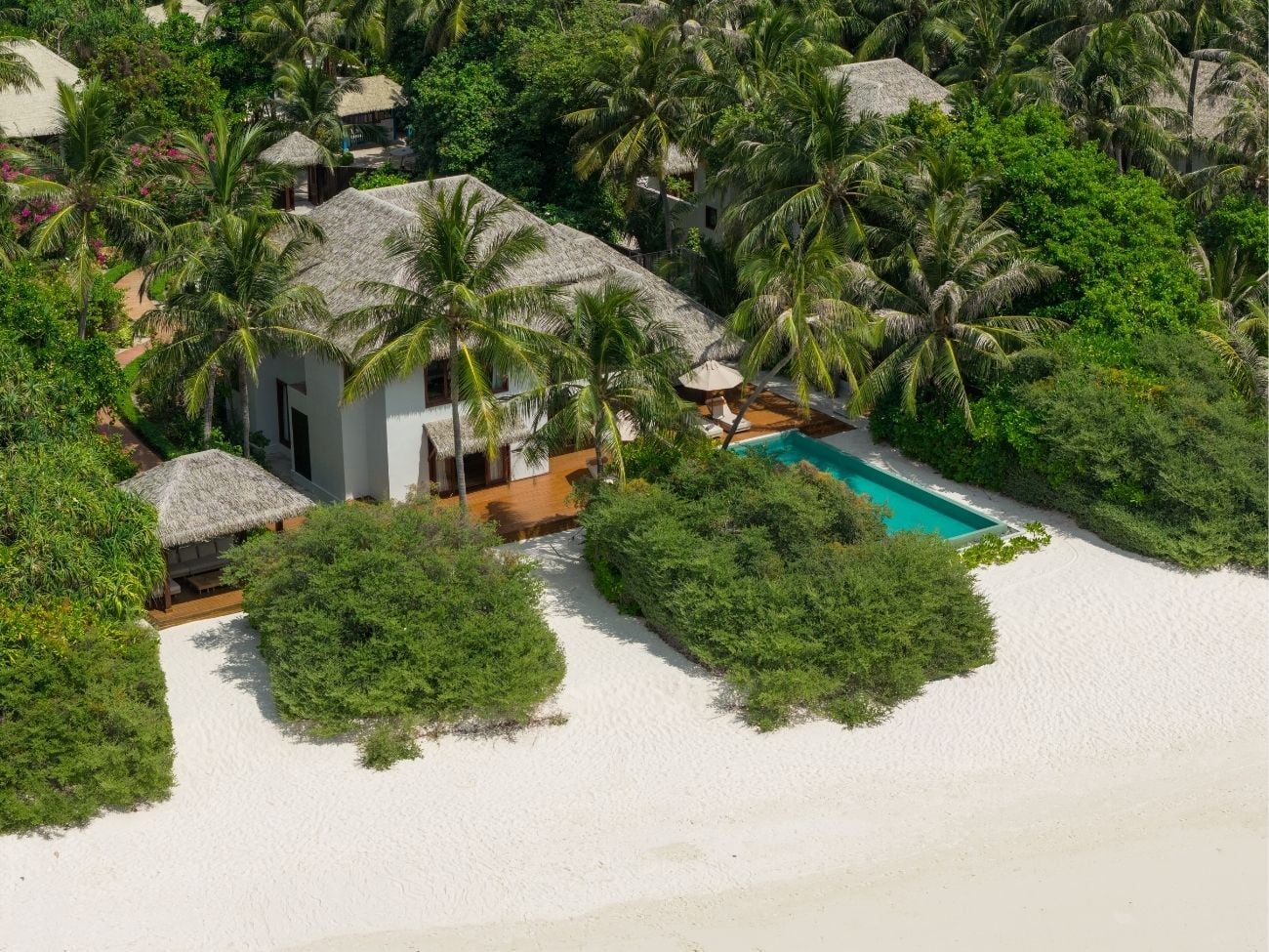 Two-Bedroom Beach Pool Residence im Dusit Thani Maldives