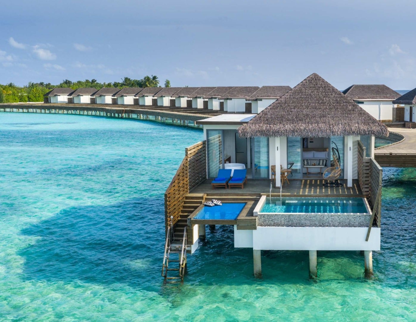 Overwater Pool Villa im DusitD2 Feydhoo Maldives