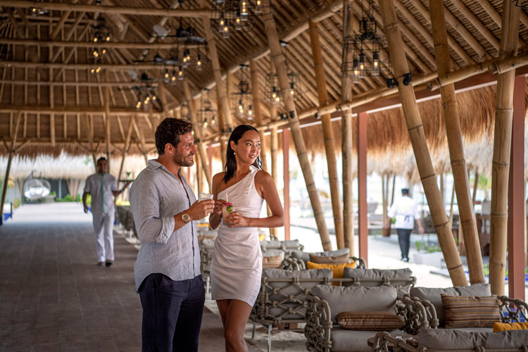 Sunset Pool Cafe restaurant