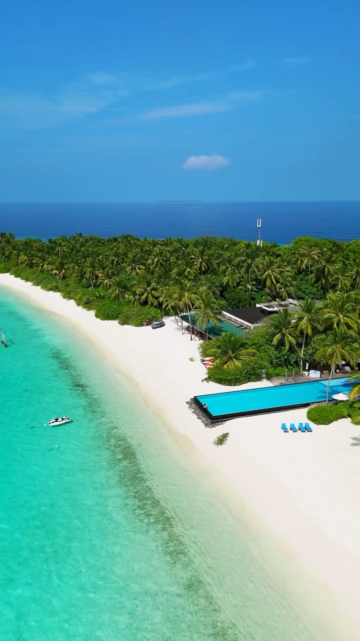 POV: You finally booked that Maldives trip ✈️🏝️

📍@sirrufenfushi.maldives 

#maldives #travel #paradise #luxurytravel #vacation